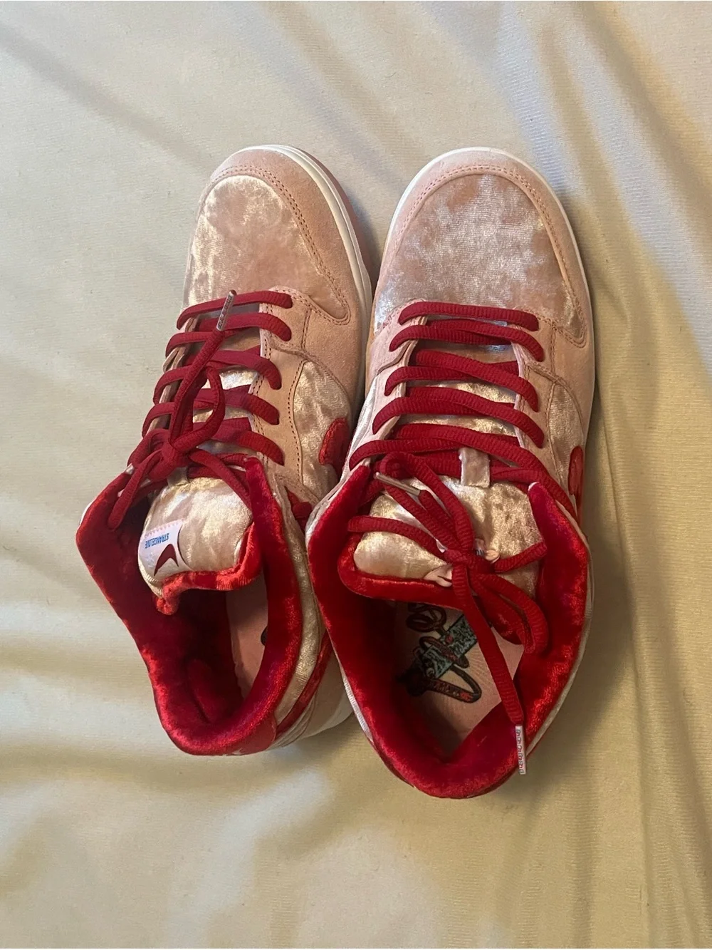 Nike sb dunks strange love size 10